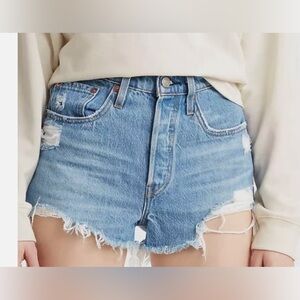 Levi’s 501 original Jean shorts in Sansome straggler